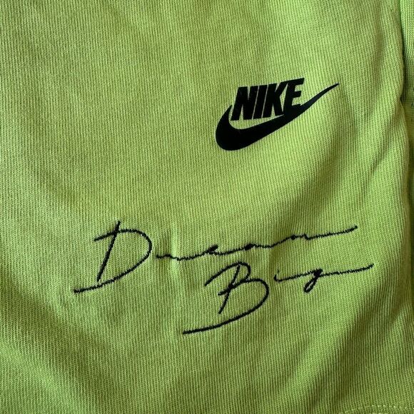 Nike Dream Big Green Sweat Shorts Size Large - Picture 9 of 9